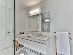 Ensuite bathroom - 