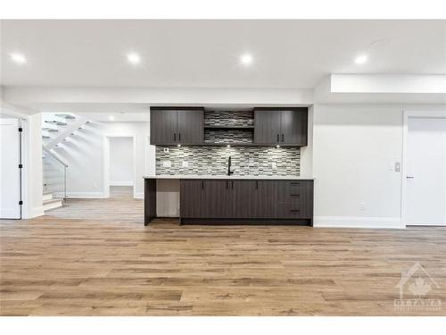 42 Parkland Crescent, Ottawa, ON 