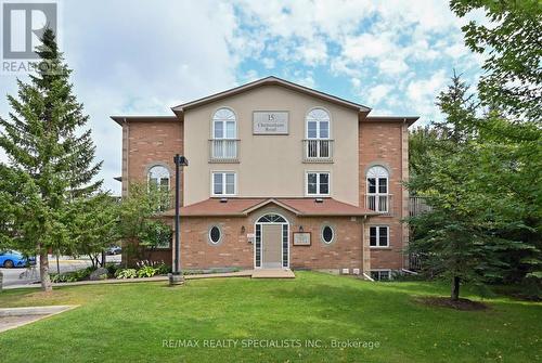 7 - 15 Cheltenham Road, Barrie, ON - Outdoor