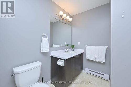 7 - 15 Cheltenham Road, Barrie, ON - Indoor Photo Showing Bathroom