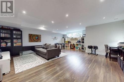 1086 Gardner Avenue, Mississauga, ON - Indoor