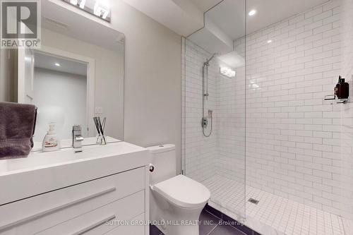 1086 Gardner Avenue, Mississauga, ON - Indoor Photo Showing Bathroom