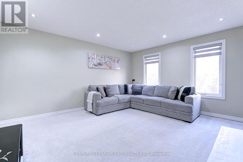 17 Sheringham Street S, Brampton, ON - Indoor Photo Showing Living Room