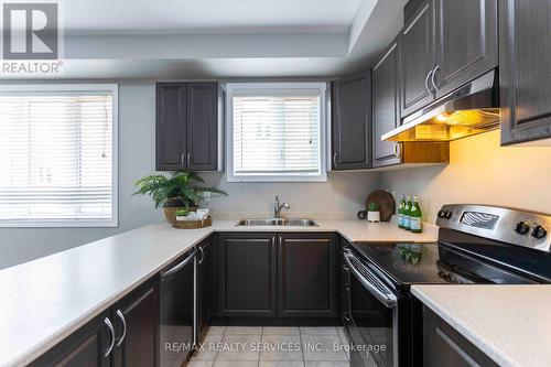 104 New Pines Trail, Brampton, ON - Indoor Photo Showing Kitchen With Double Sink