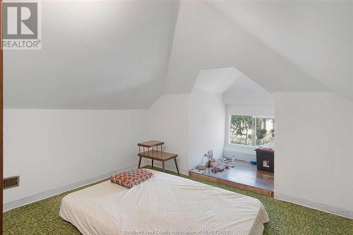 1061 Highland Avenue, Windsor, ON - Indoor Photo Showing Bedroom