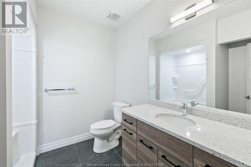 5841 Malden Square Unit# 206, Lasalle, ON - Indoor Photo Showing Bathroom