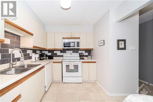 200 Lafontaine Avenue Unit#1002, Ottawa, ON - Indoor Photo Showing Kitchen With Double Sink