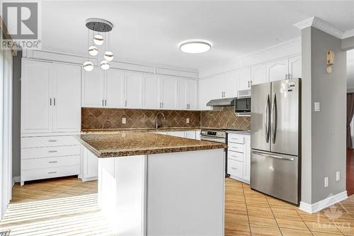 51 Deerfox Drive, Ottawa, ON - Indoor Photo Showing Kitchen