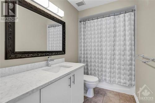 51 Deerfox Drive, Ottawa, ON - Indoor Photo Showing Bathroom