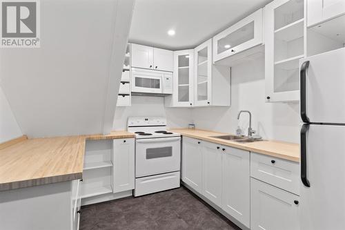 2 Tessier'S Lane, St John'S, NL - Indoor Photo Showing Kitchen With Double Sink