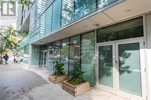 60 Richmond Street E, Toronto, ON 