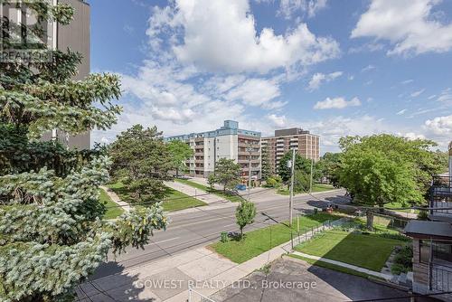 559A Birchmount Road, Toronto (Clairlea-Birchmount), ON - Outdoor With View