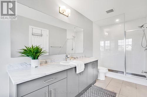 28 Paradise Way, Whitby, ON - Indoor Photo Showing Bathroom