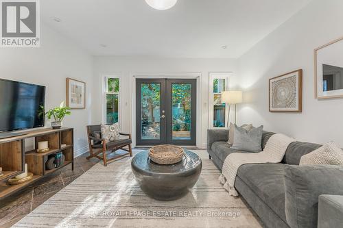 244 Silver Birch Avenue, Toronto (The Beaches), ON - Indoor Photo Showing Living Room