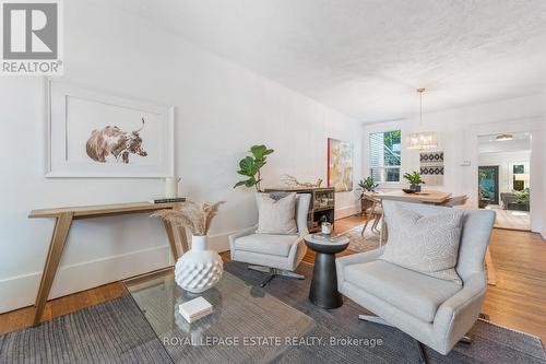 244 Silver Birch Avenue, Toronto (The Beaches), ON - Indoor Photo Showing Living Room