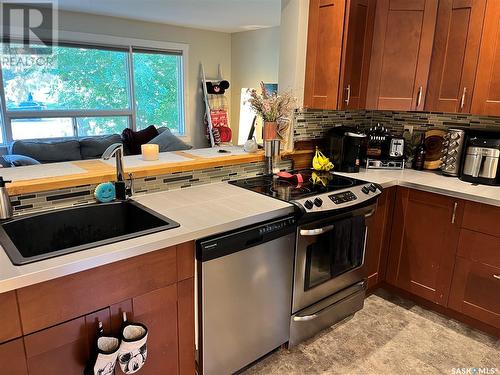 2221 Lansdowne Avenue, Saskatoon, SK - Indoor Photo Showing Kitchen