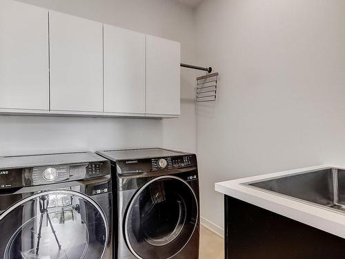 Laundry room - 709 Av. De Venise O., Venise-En-Québec, QC - Indoor Photo Showing Laundry Room