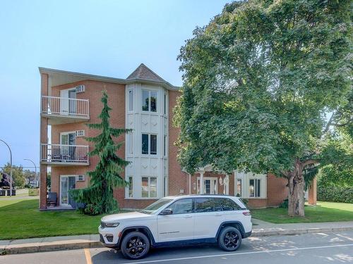 FaÃ§ade - 204-196 Rue Vanier, Saint-Jean-Sur-Richelieu, QC - Outdoor