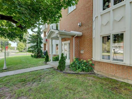 FaÃ§ade - 303-196 Rue Vanier, Saint-Jean-Sur-Richelieu, QC - Outdoor