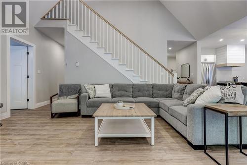 399 Mallory Beach Road, South Bruce Peninsula, ON - Indoor Photo Showing Living Room