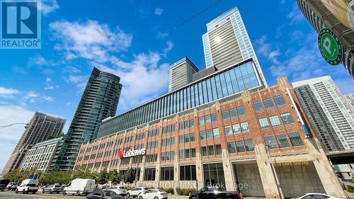 3808 - 17 Bathurst Street, Toronto (Waterfront Communities), ON - Outdoor With Facade