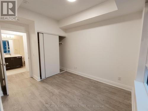 529 - 591 Sheppard Avenue E, Toronto (Bayview Village), ON - Indoor Photo Showing Other Room