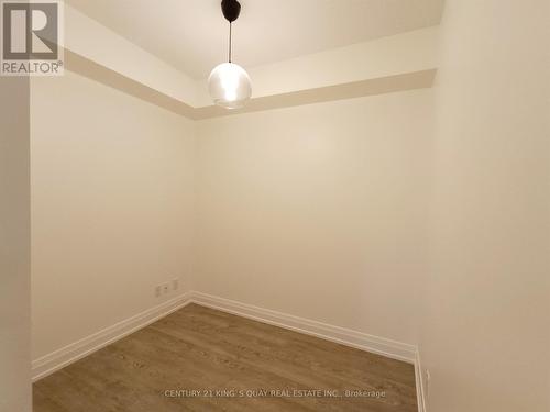 529 - 591 Sheppard Avenue E, Toronto (Bayview Village), ON - Indoor Photo Showing Other Room