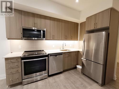 529 - 591 Sheppard Avenue E, Toronto (Bayview Village), ON - Indoor Photo Showing Kitchen