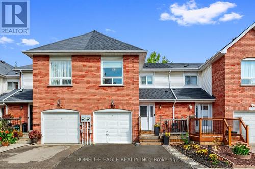 43 - 169 William Curtis Circle, Newmarket (Gorham-College Manor), ON - Outdoor With Facade