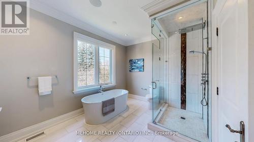 19 Parker Avenue, Richmond Hill (Oak Ridges), ON - Indoor Photo Showing Bathroom