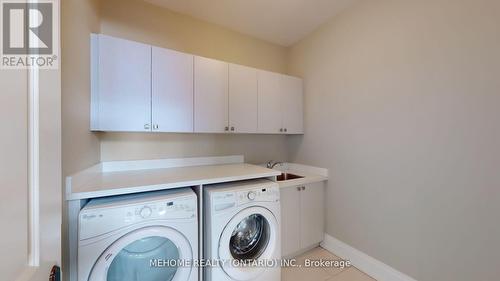 19 Parker Avenue, Richmond Hill (Oak Ridges), ON - Indoor Photo Showing Laundry Room