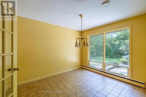 74 Wychwood Park, London, ON - Indoor Photo Showing Other Room