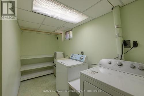 74 Wychwood Park, London, ON - Indoor Photo Showing Laundry Room