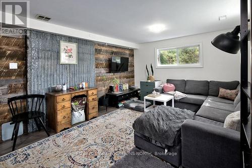 317575 3Rd Line, Meaford, ON - Indoor Photo Showing Living Room