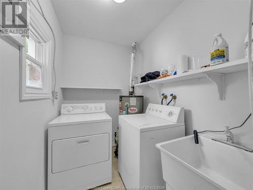 649 Bridge, Windsor, ON - Indoor Photo Showing Laundry Room