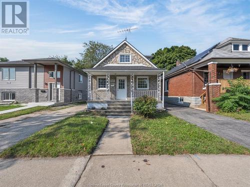 649 Bridge, Windsor, ON - Outdoor With Facade