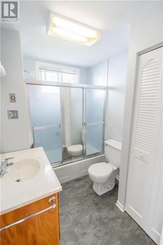 1244 Churchill Street, Cornwall, ON - Indoor Photo Showing Bathroom