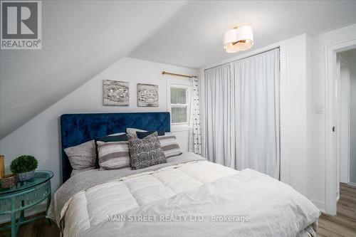 58 Raleigh Street, Brantford, ON - Indoor Photo Showing Bedroom