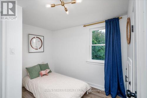 58 Raleigh Street, Brantford, ON - Indoor Photo Showing Bedroom