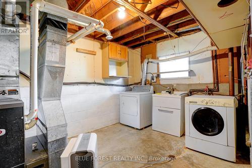 1183 Kaladar Drive, London, ON - Indoor Photo Showing Laundry Room