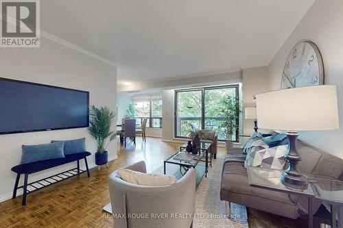 303 - 3734 St Clair Avenue E, Toronto (Cliffcrest), ON - Indoor Photo Showing Living Room