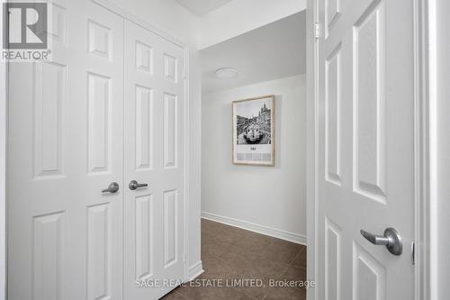 309 - 60 Fairfax Crescent, Toronto (Clairlea-Birchmount), ON - Indoor Photo Showing Other Room