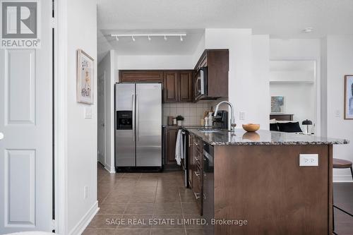 309 - 60 Fairfax Crescent, Toronto (Clairlea-Birchmount), ON - Indoor Photo Showing Kitchen