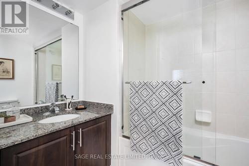 309 - 60 Fairfax Crescent, Toronto (Clairlea-Birchmount), ON - Indoor Photo Showing Bathroom