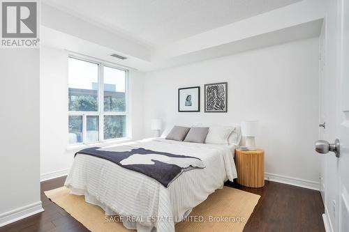 309 - 60 Fairfax Crescent, Toronto (Clairlea-Birchmount), ON - Indoor Photo Showing Bedroom