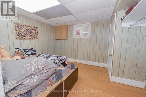 8 Esplanade Road, Brampton (Southgate), ON - Indoor Photo Showing Bedroom