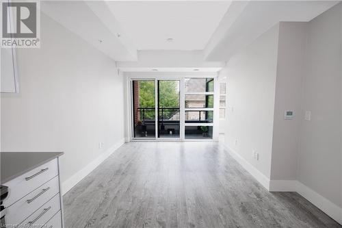 15 Prince Albert Boulevard Unit# 213, Kitchener, ON - Indoor Photo Showing Kitchen