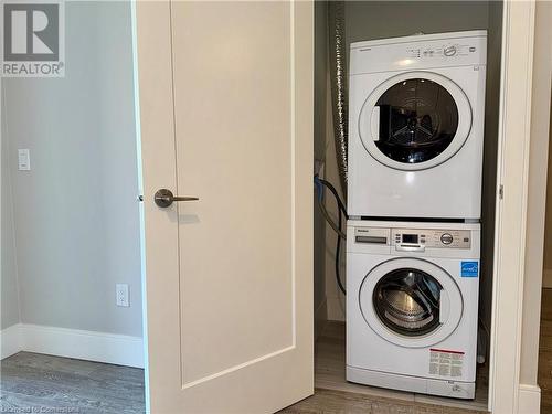 15 Prince Albert Boulevard Unit# 213, Kitchener, ON - Indoor Photo Showing Laundry Room