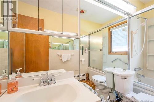 46 Charlotte Street, Sackville, NB - Indoor Photo Showing Bathroom