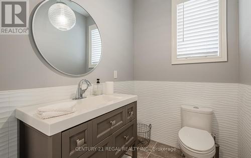 43 Valleyscape Trail, Caledon, ON - Indoor Photo Showing Bathroom